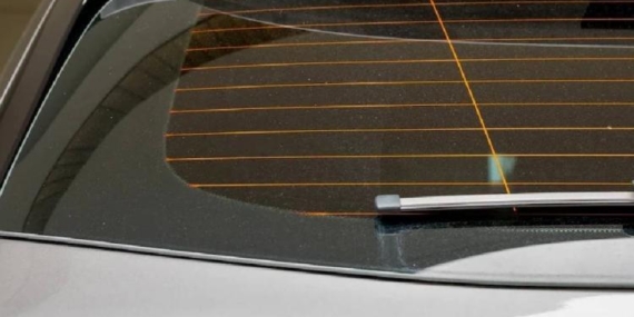 Araçlardaki Arka Cam Çizgilerinin Gizli Amacı: Isıtma Sistemi