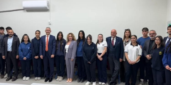 Deprem Bölgesindeki Öğrencilere Teknoloji ve Kodlama Sınıfı